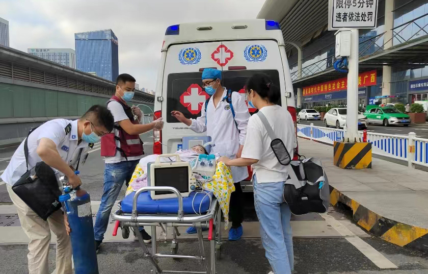 临清市救护车出租公司